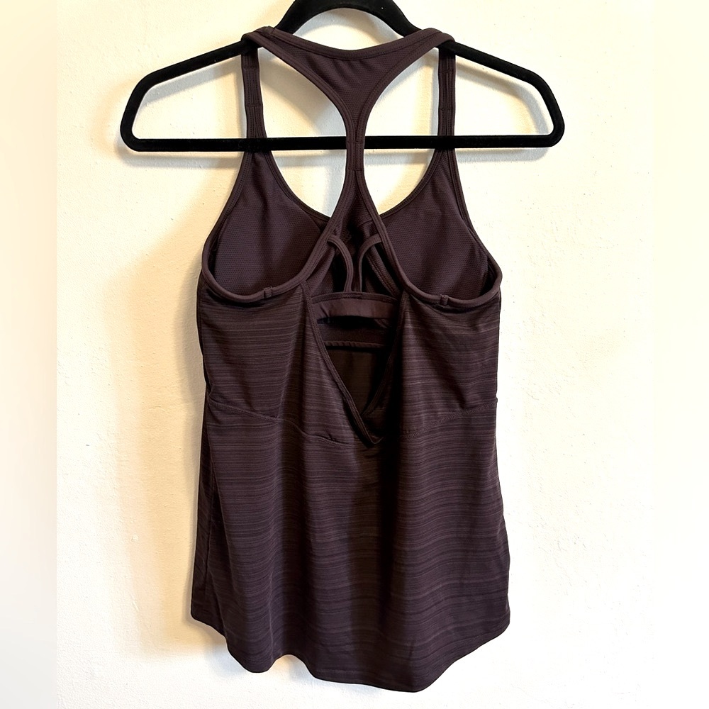 Athleta Women's Racerback Tank Built-In Bra Moisture-Wicking Purple Size S